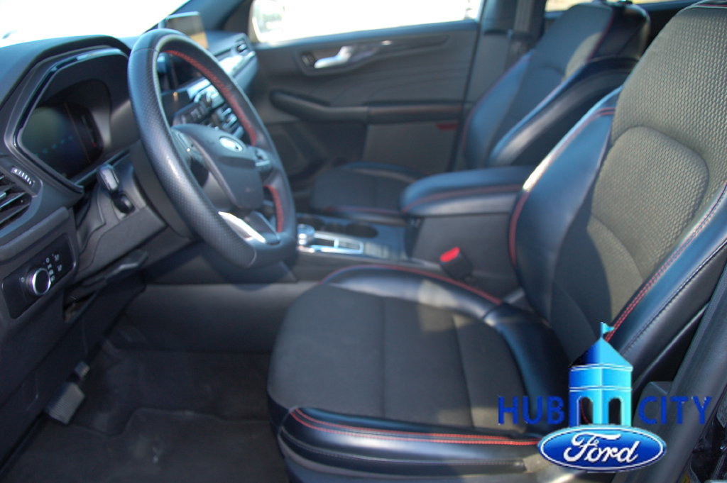 Used 2025 Ford Escape ST-Line FWD image 9