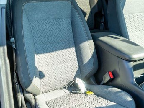 Used 2022 Chevrolet Equinox LT image 12