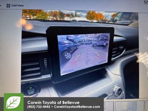 Used 2021 Ford Explorer XLT w/ Equipment Group 202A image 8