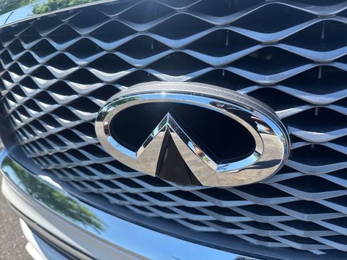 Used 2023 INFINITI QX80 Sensory w/ Cargo Package image 38