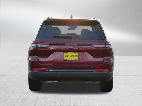 New 2025 Jeep Grand Cherokee Limited image 6