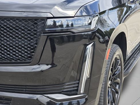 Used 2021 Cadillac Escalade Sport w/ Driver Assist Tech Package AWD/4WD image 34