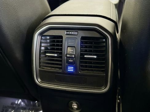 Used 2018 Porsche Macan Sport Edition image 15