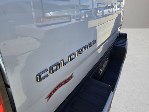 Used 2022 Chevrolet Colorado LT w/ Fleet Safety Package image 18