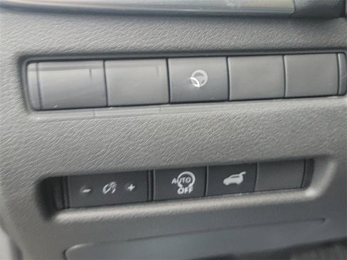 Certified 2024 Nissan Rogue SV image 31