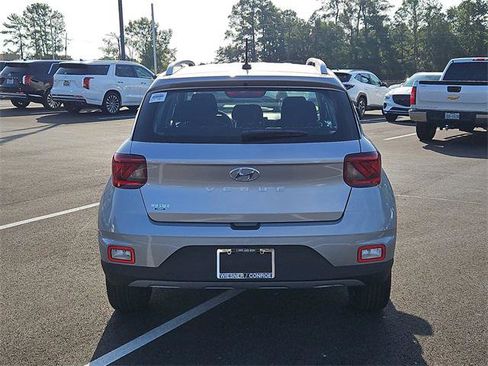New 2026 Hyundai Venue SEL image 6