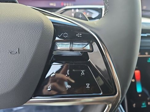 New 2026 Cadillac Escalade ESV Luxury w/ Touring Package image 21