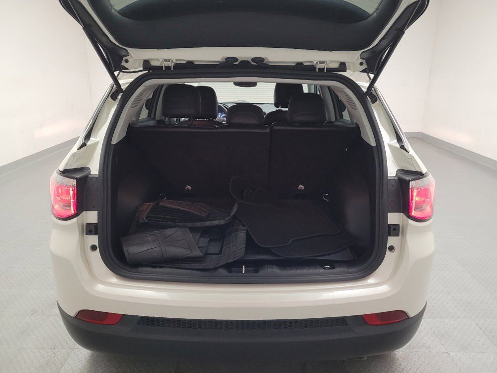 Used 2018 Jeep Compass Limited AWD/4WD image 29