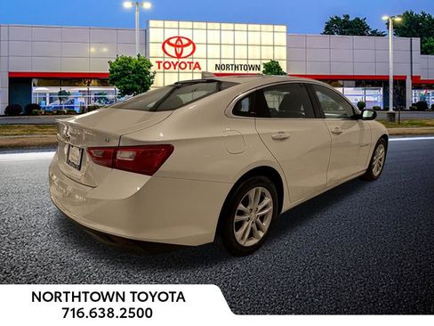 Used 2018 Chevrolet Malibu LT image 34