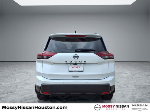 New 2026 Nissan Rogue Dark Armor image 6