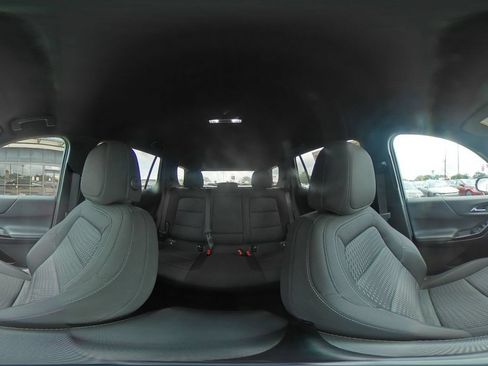 Used 2025 Chevrolet Equinox LT FWD image 43