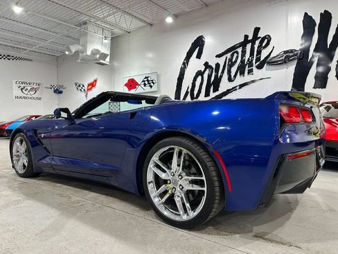 Used 2017 Chevrolet Corvette Stingray Convertible RWD image 4