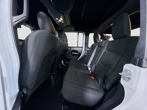 Used 2021 Jeep Wrangler Unlimited Sport image 25