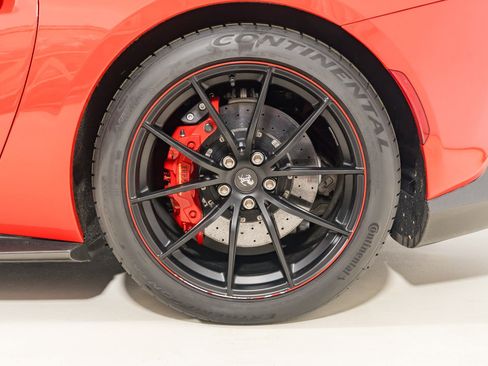 Used 2018 Ferrari 812 Superfast RWD image 13