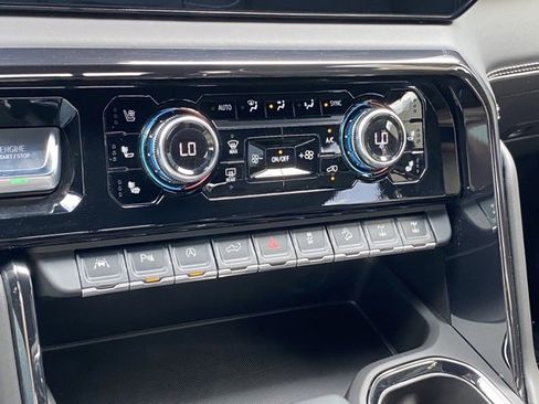 Used 2024 GMC Sierra 1500 AT4X image 15