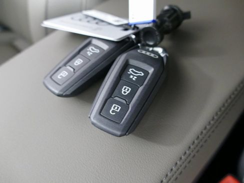 New 2025 Audi Q5 Premium Plus image 13