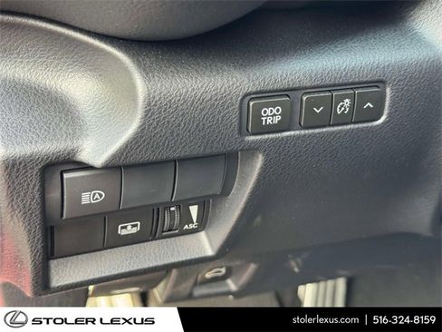 Used 2025 Lexus IS 350 F Sport image 21