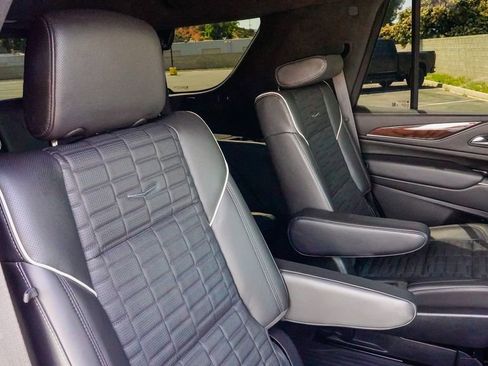 Used 2023 Cadillac Escalade Sport Platinum image 11