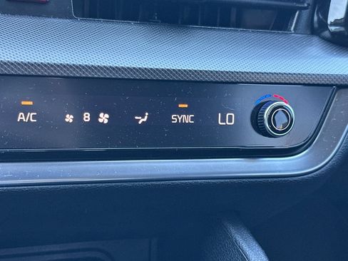 Used 2025 Kia Sportage SX FWD image 29