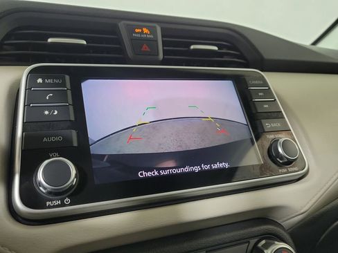 Used 2021 Nissan Versa SV FWD image 20