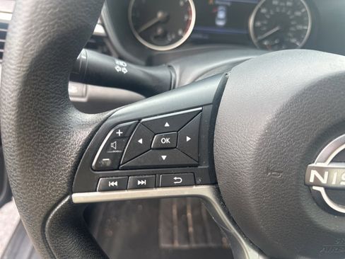 Used 2023 Nissan Altima 2.5 SV image 7