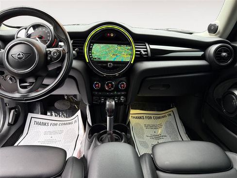 Used 2019 MINI Cooper S w/ Premium Package image 10