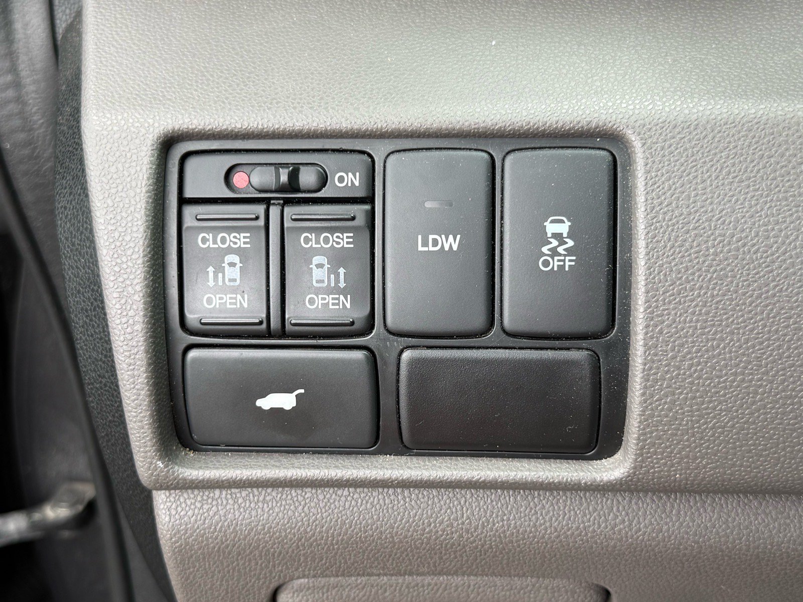 Used 2015 Honda Odyssey EX-L image 18