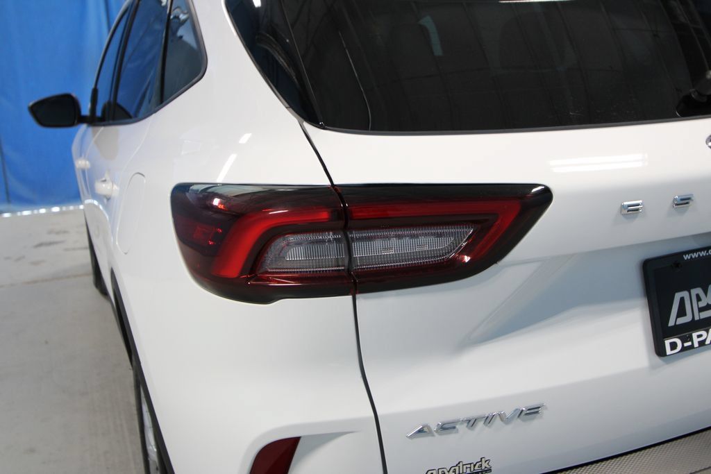 Used 2025 Ford Escape Active FWD image 33