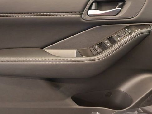 New 2026 Nissan Rogue SV w/ SV Premium Package image 9