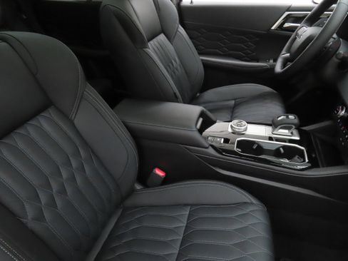 New 2026 Mitsubishi Outlander SEL FWD image 26