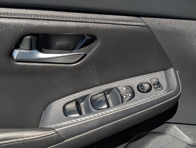 Used 2024 Nissan Sentra SV FWD image 20