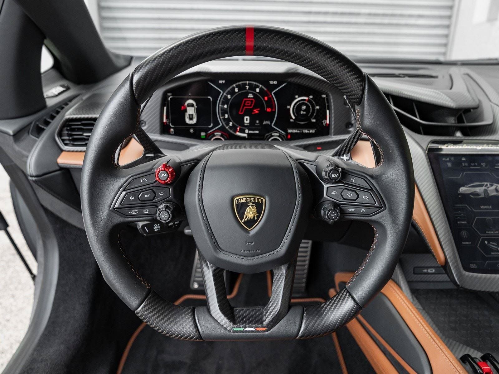 Used 2024 Lamborghini Revuelto AWD/4WD image 22