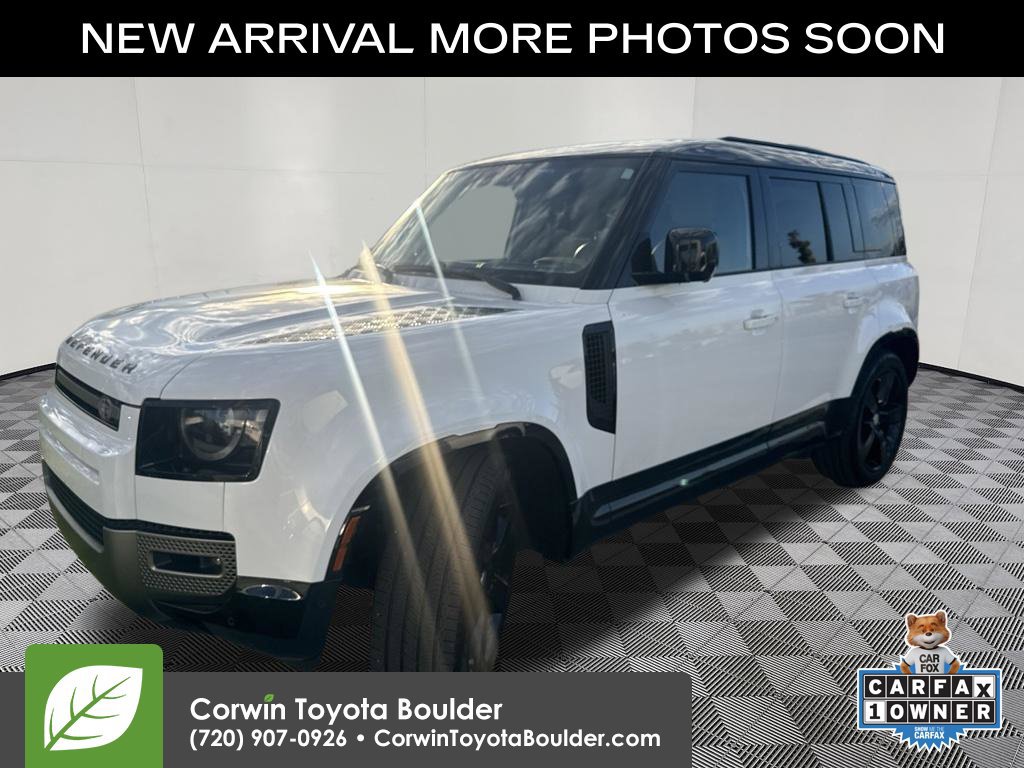 Used 2025 Land Rover Defender 110 X-Dynamic SE AWD/4WD image 3
