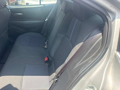 Used 2021 Toyota Corolla SE w/ SE Premium Package FWD image 5