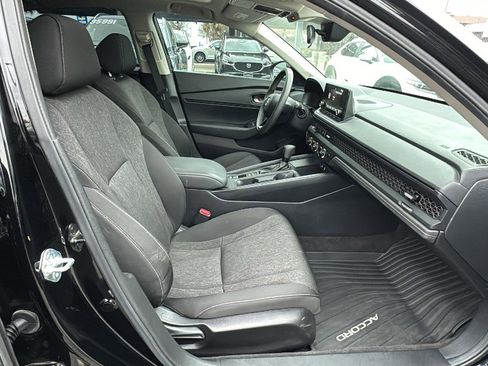Used 2025 Honda Accord SE image 23