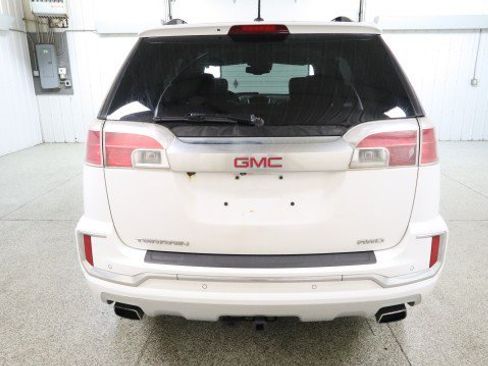 Used 2017 GMC Terrain Denali AWD/4WD image 8