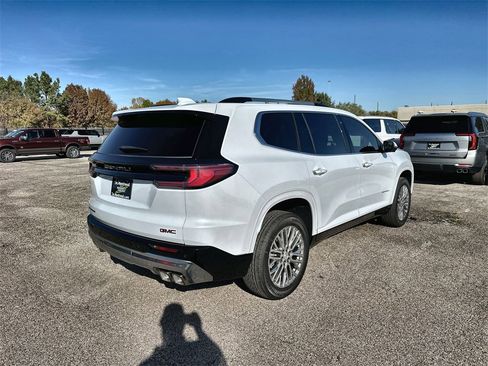 New 2026 GMC Acadia Denali w/ Super Cruise Package image 11