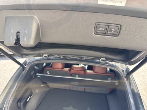 Used 2025 Genesis GV80 3.5T Prestige AWD/4WD image 13