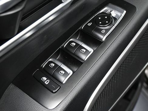 Used 2025 Kia Telluride EX w/ EX Captain's Chair Package FWD image 14