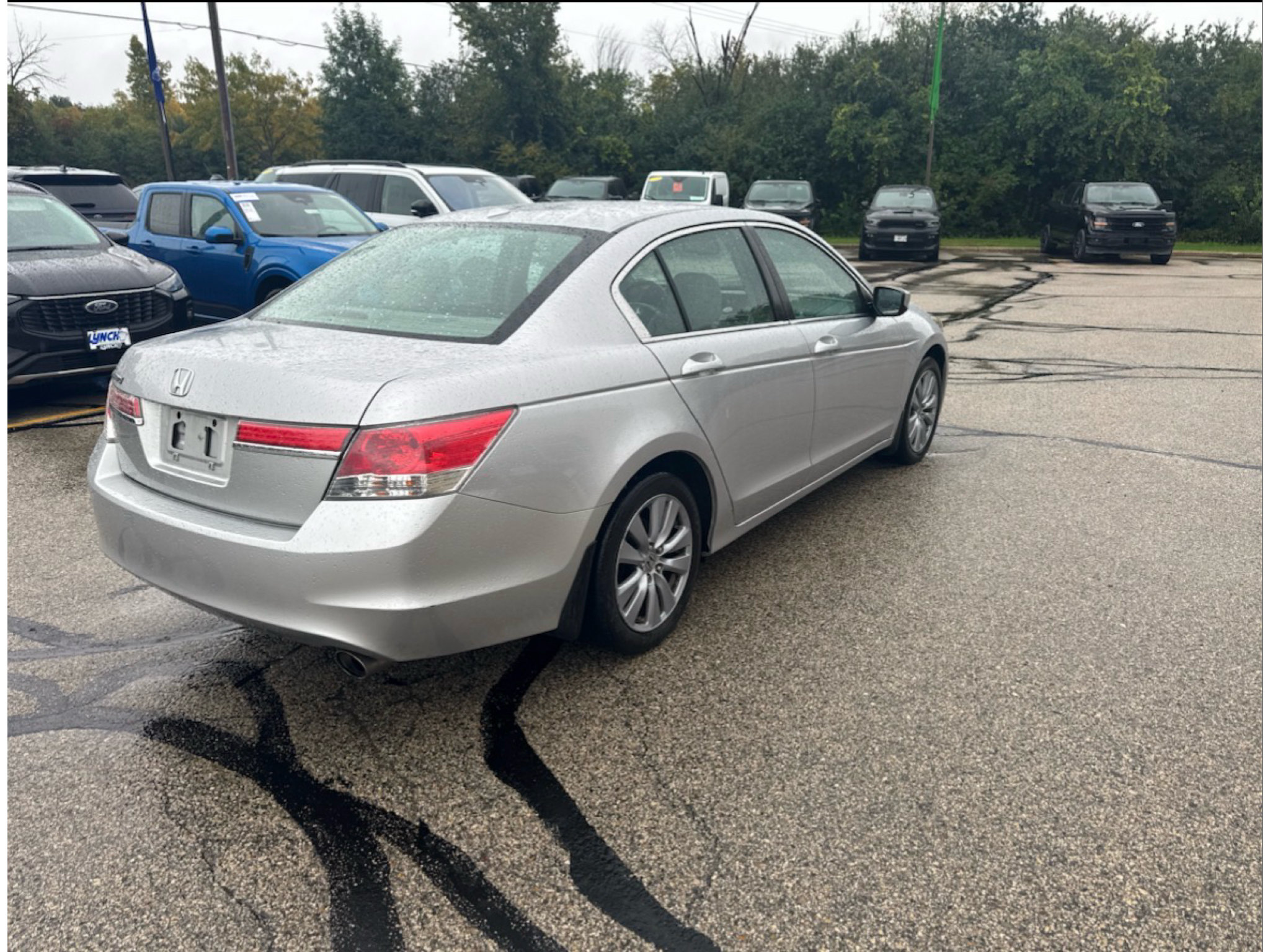 Used 2011 Honda Accord EX-L image 5