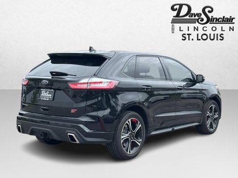 Used 2019 Ford Edge ST w/ Equipment Group 401A AWD/4WD image 3