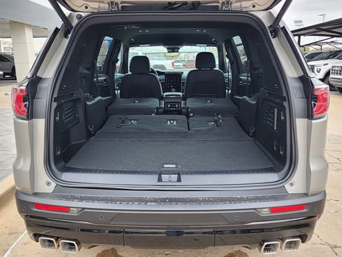 New 2026 GMC Acadia AT4 w/ Luxury Package image 55