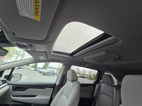 Used 2018 Honda Odyssey Touring image 24