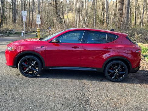 Used 2024 Dodge Hornet R/T Plus image 4