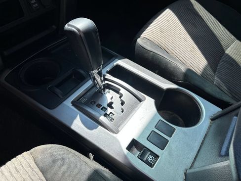 Used 2018 Toyota 4Runner SR5 RWD image 19