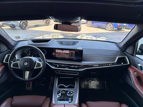 Used 2023 BMW X7 xDrive40i w/ Executive Package AWD/4WD image 18
