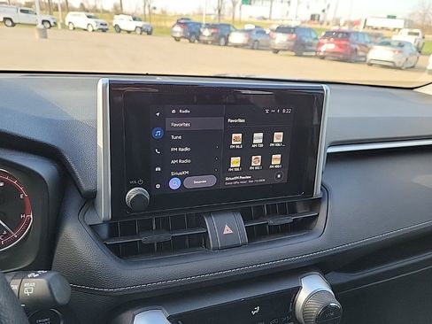 Used 2023 Toyota RAV4 XLE FWD image 21