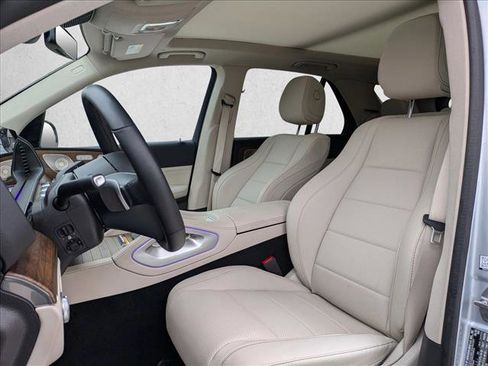 Certified 2025 Mercedes-Benz GLE 350 4MATIC image 19