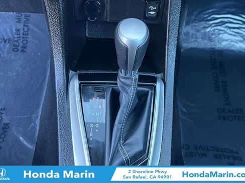 Used 2014 Toyota Corolla LE image 25