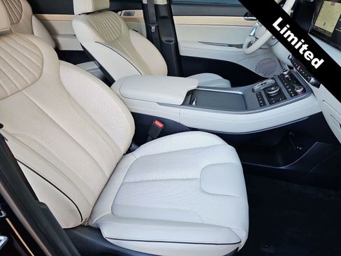 Used 2024 Hyundai Palisade Limited image 18